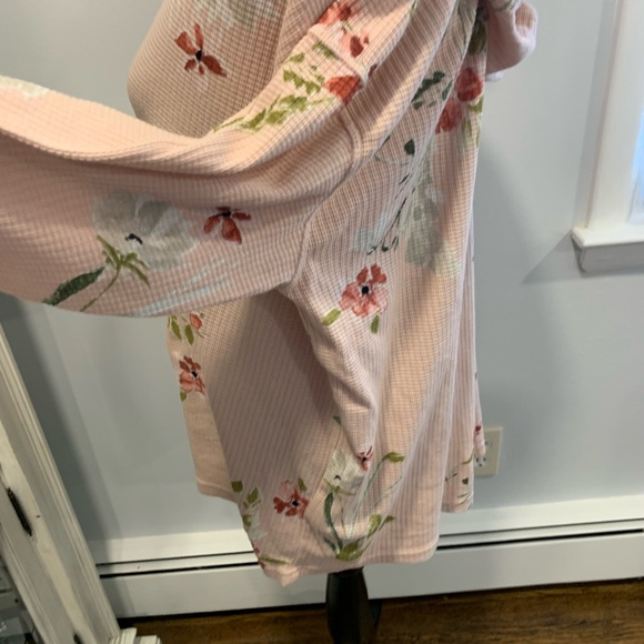 Chaps Peach colored Hooded Waffle Fabric Texture Hoodie with Floral Design. - Picture 7 of 12